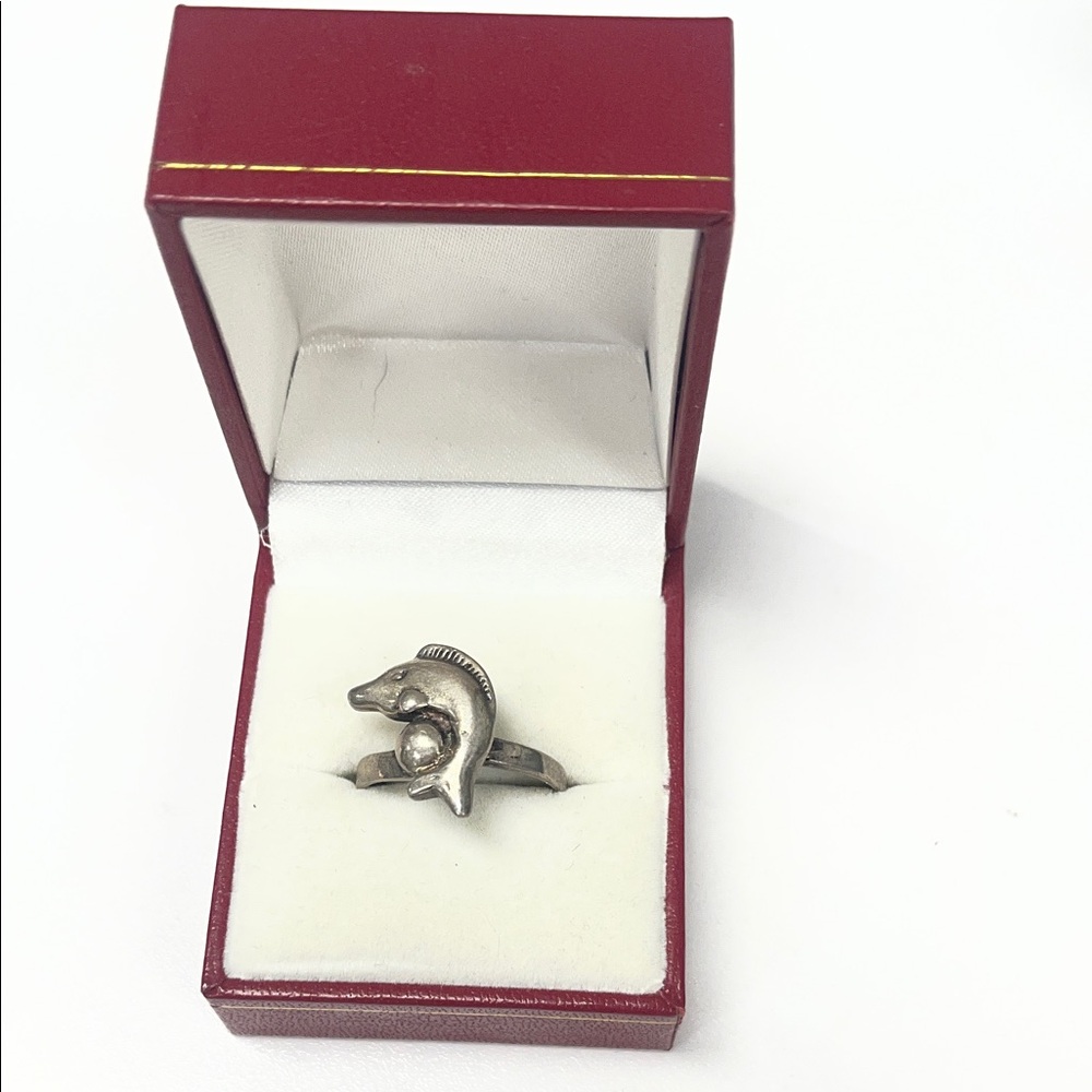 Dolphin 925 Stamped Ring Sz 8